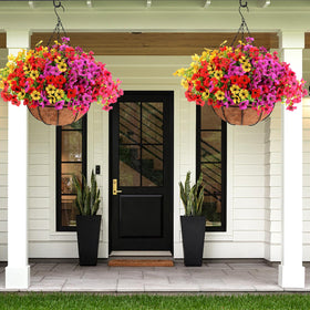 Geegoods weatherproof hanging planters enduring rain and wind