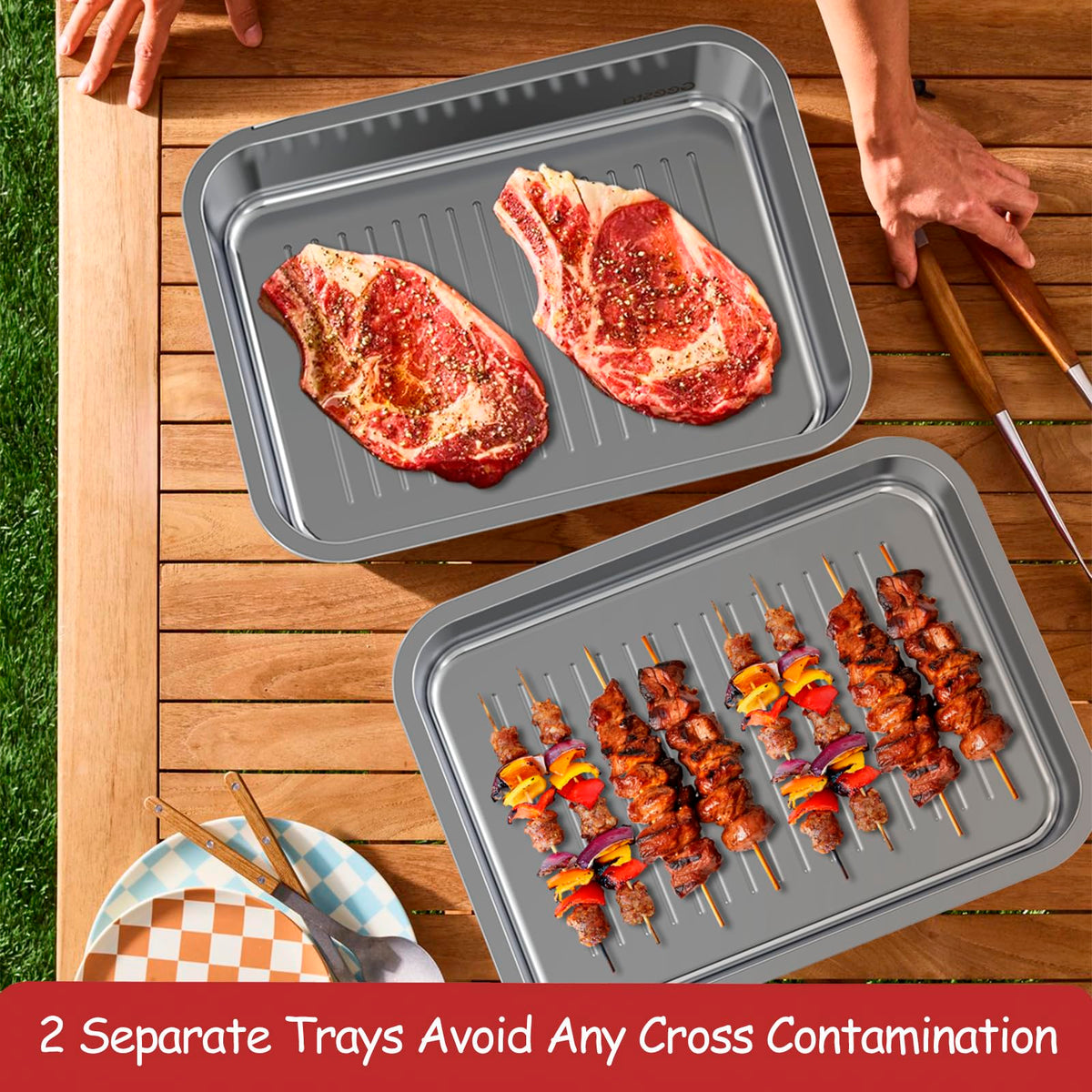 Geesta lid fits both trays to keep food fresh and protected.