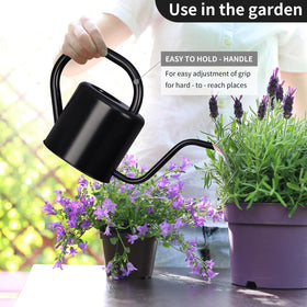 Gegemaoyi watering can with ergonomic handle for comfortable use.