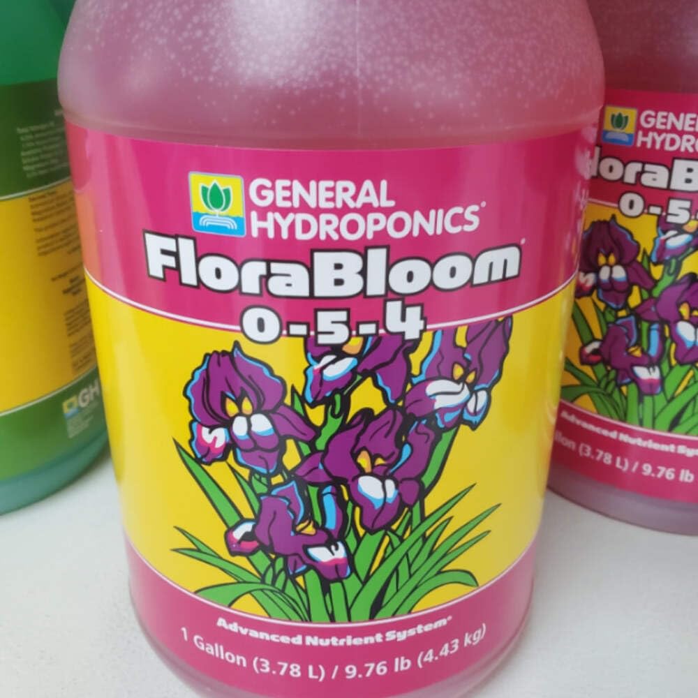 General Hydroponics FloraBloom 0-5-4 bottle ready for flowering and fruiting applications in hydroponics systems