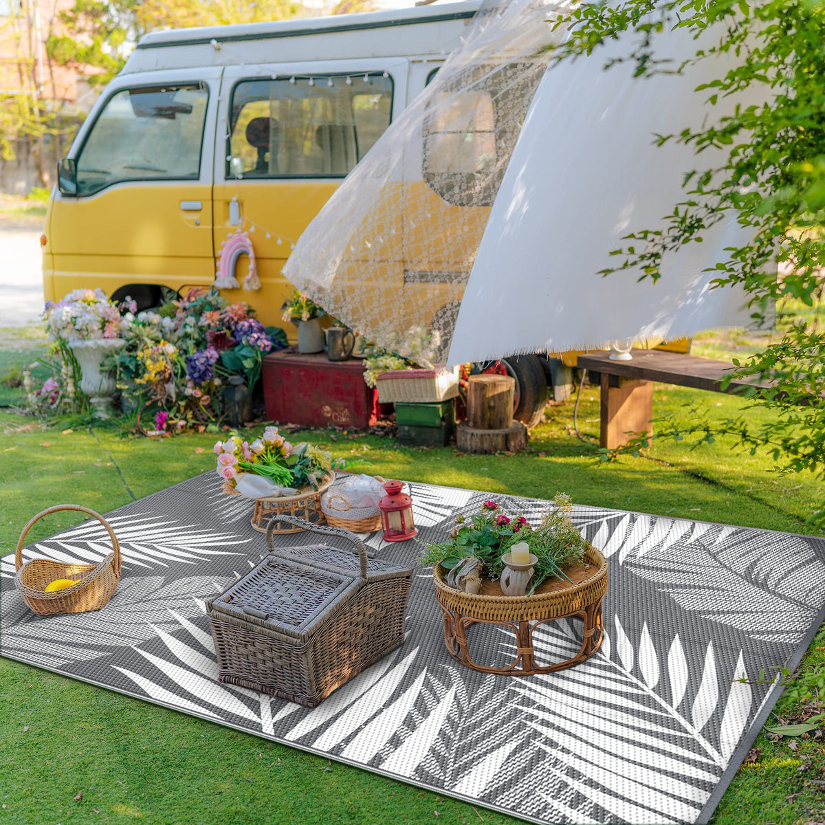 GENIMO reversible rug double sided palm design for two looks