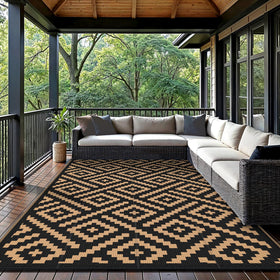GENIMO fast-drying material reduces wait time after rain.