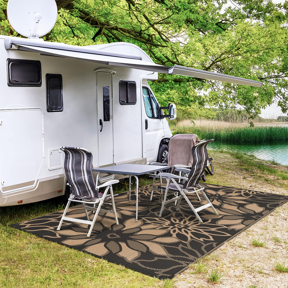 GENIMO waterproof rug protects surfaces and cleans easily after spills.