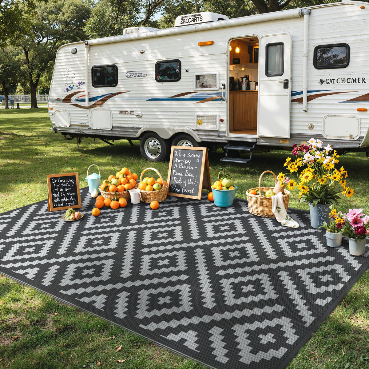 GENIMO rug weatherproof coating protects against sun and wind on decks.