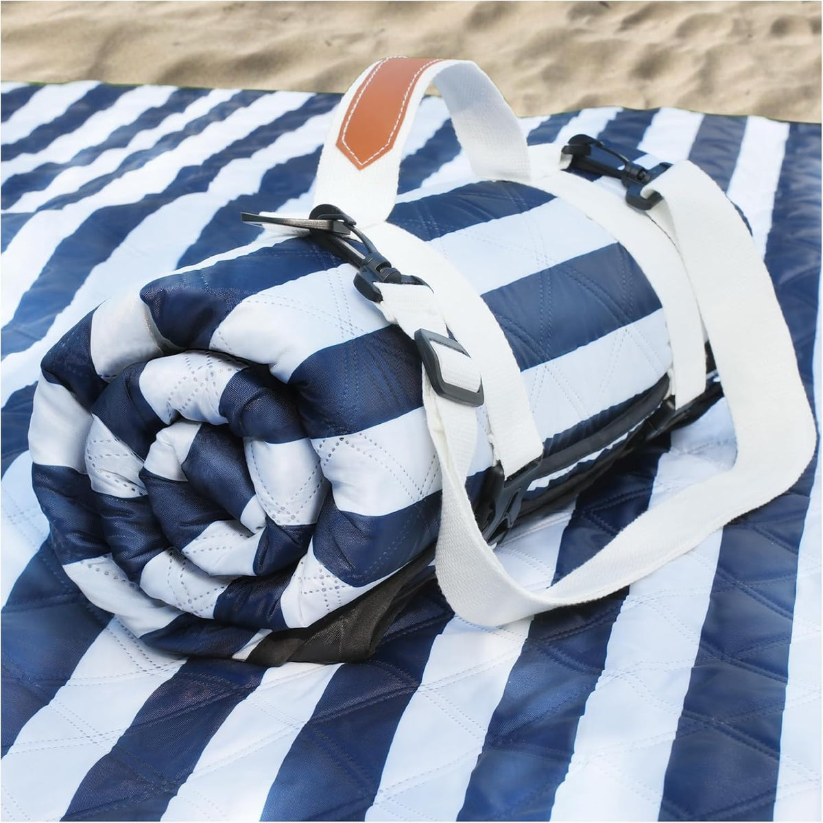 Genovega picnic blanket oversized for big family picnics and camping.