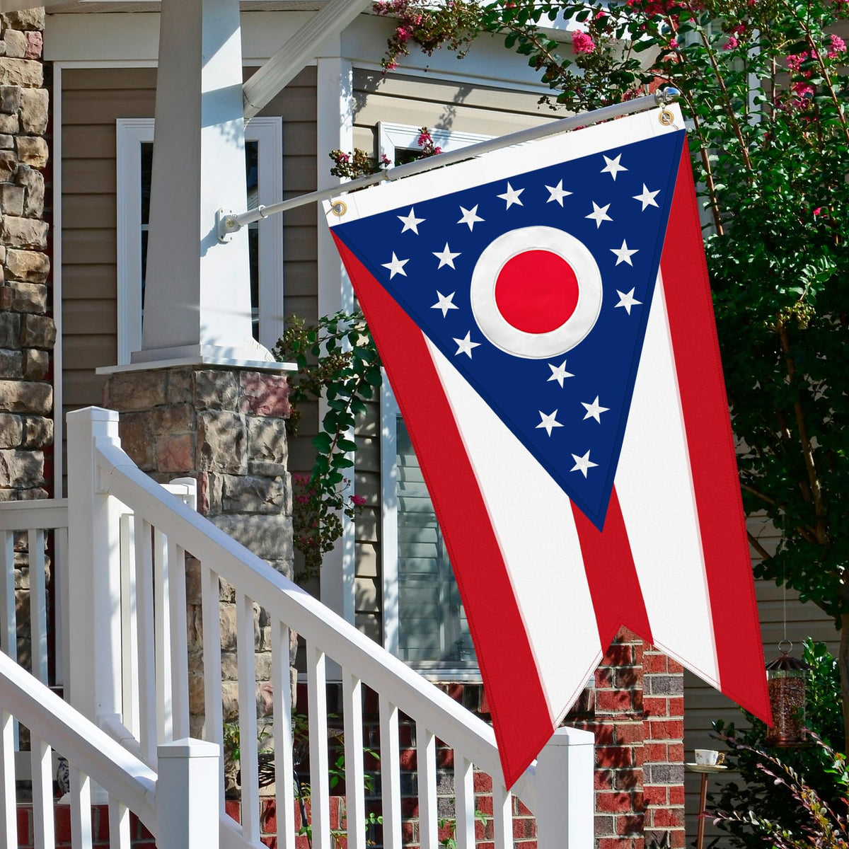 Geodurn outdoor flag weather-resistant 210D fabric resists UV and wind.