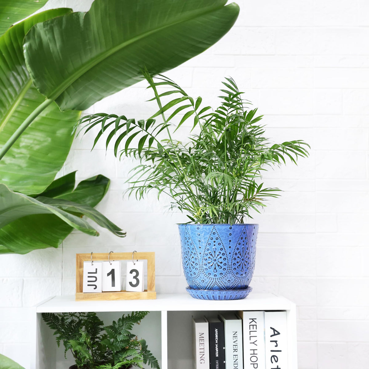 Gepege 8-inch pot suitable for indoor plants on tabletops or windowsills.
