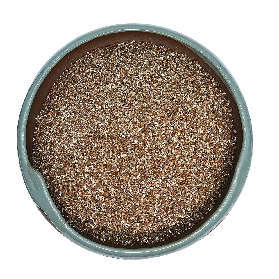 Gerta vermiculite bulk bag for soil moisture retention in houseplants.
