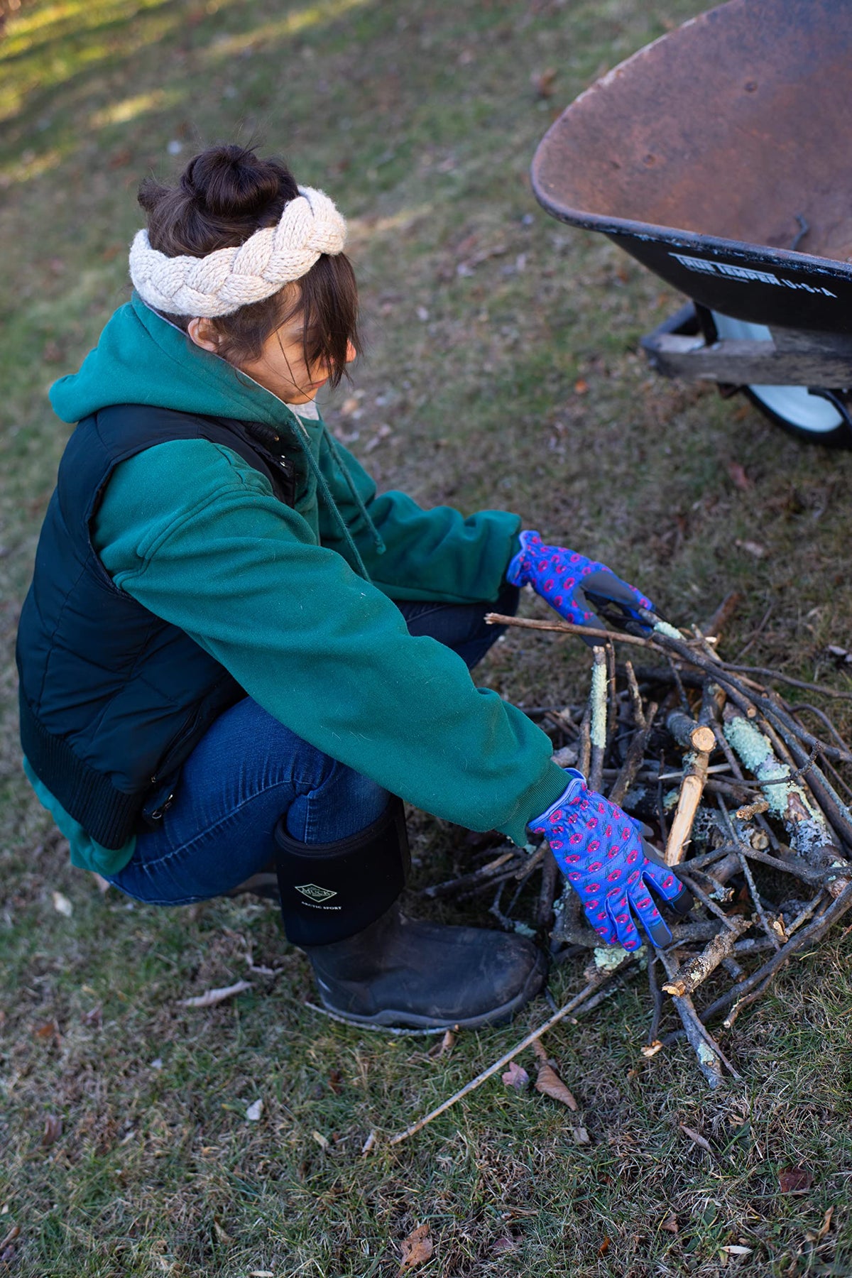 G & F Products assorted colors brighten your gardening kit