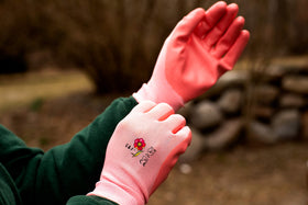 G & F gloves used for digging show flexible fit for easy soil work