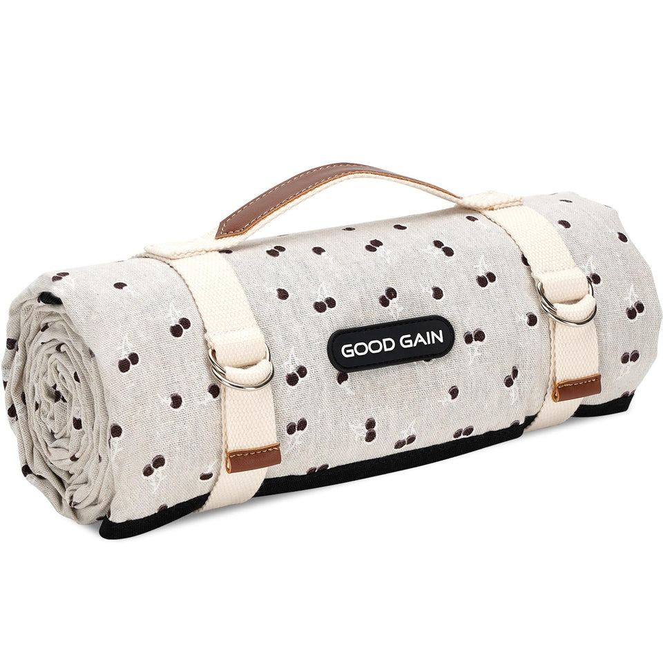 G GOOD GAIN picnic blanket with carry strap for easy outdoor transport