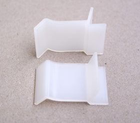 G GOODSZONE table rim clips white close-up securing glass top for a snug fit