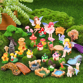 GGSTDDUP lighthouse ornament adds coastal charm to garden scenes.