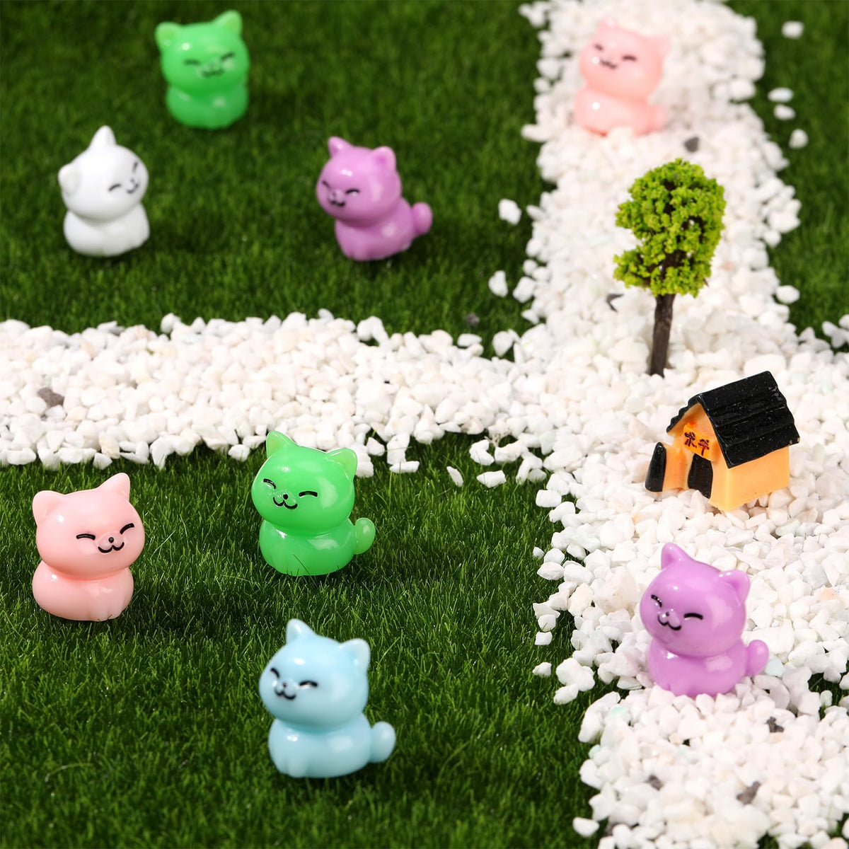 GGSTDDUP resin cat green charm suits plant pots and moss landscapes.