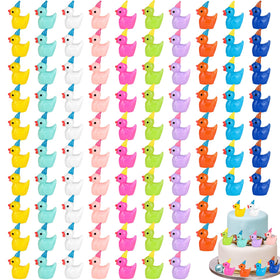 GGSTDDUP resin duck with party hat, colorful accent for dollhouses.