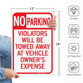 GicnKeuz no parking sign reflects at night improves visibility for drivers.