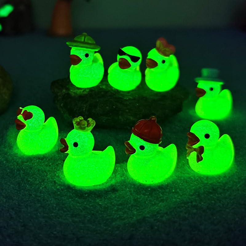 GIFOHAPY party favors entertain guests with cute, compact ducks