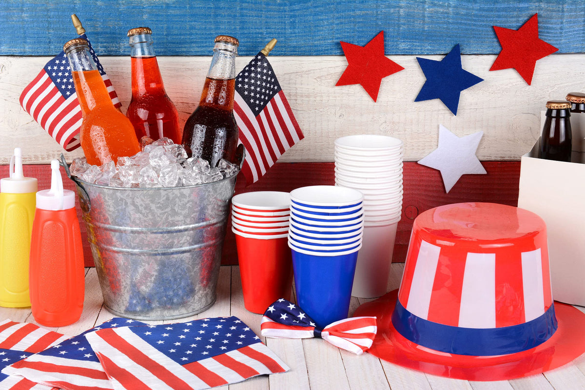 GiftExpress outdoor-ready USA flags with durable cotton construction.