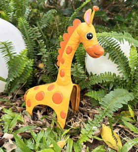 GIFTME 5 metal giraffe compact yard art complements seasonal decor