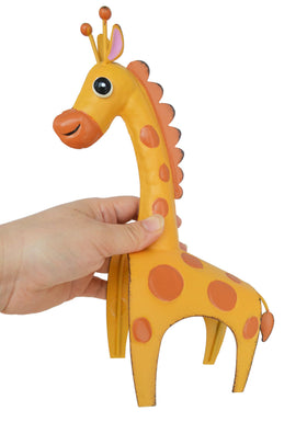GIFTME 5 metal giraffe sunlit yard art resists fading under sun