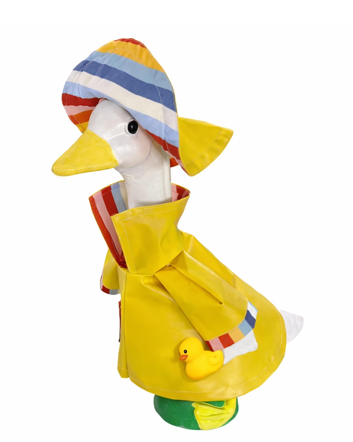 Gigacircle weather resistant fabric keeps goose looking neat.
