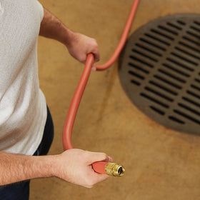Gilmour hose burst-strength 500psi, built for demanding tasks.