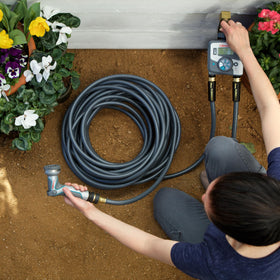 Gilmour Flexogen 500 PSI rating supports high-pressure cleaning and efficient watering.