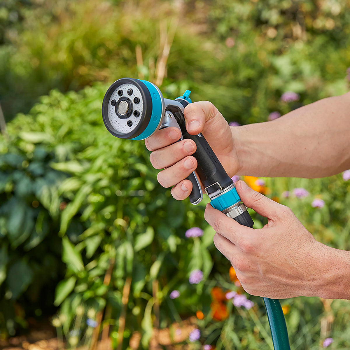 Gilmour front-control nozzle grip with non-slip handle for comfortable continuous use.