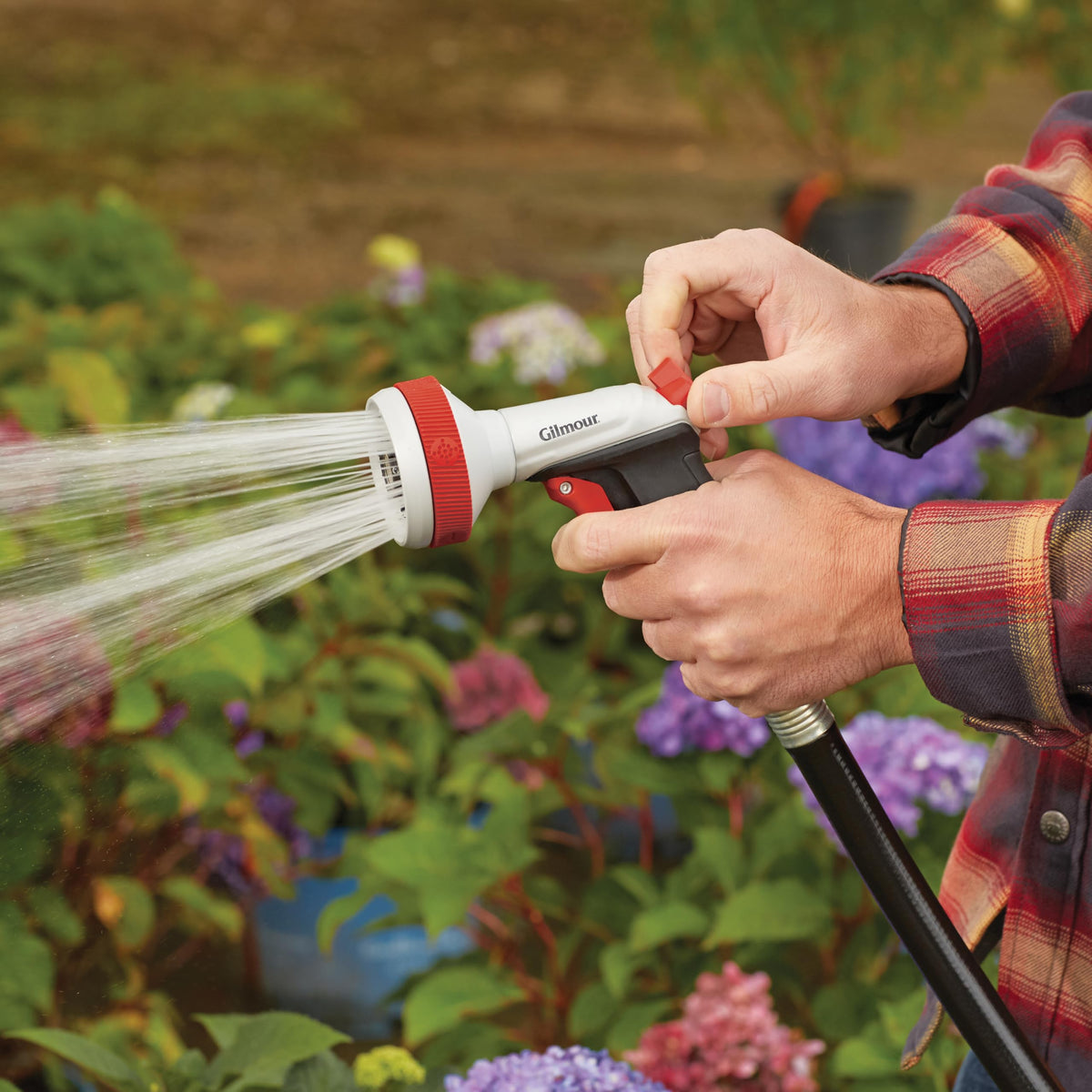 Gilmour Pro heavy duty nozzle sweep pattern for broad lawn irrigation