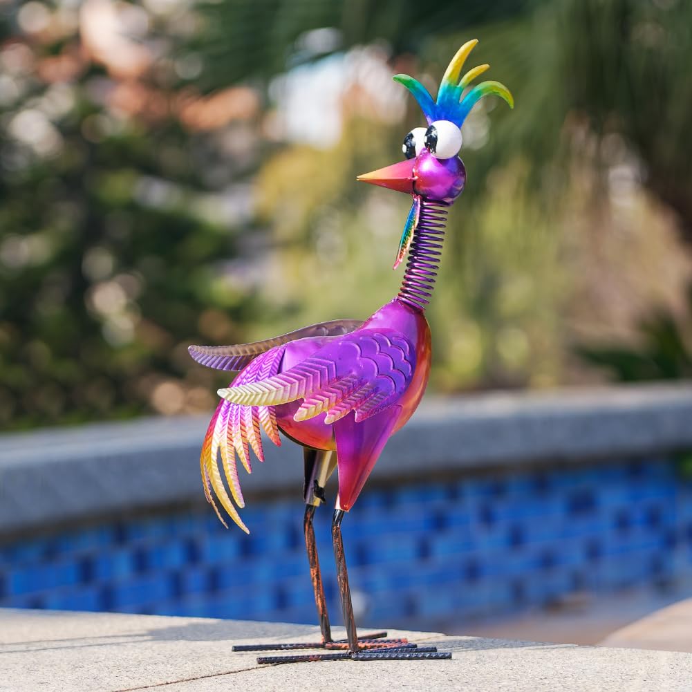 giole rooster decor makes a thoughtful garden gift for lovers