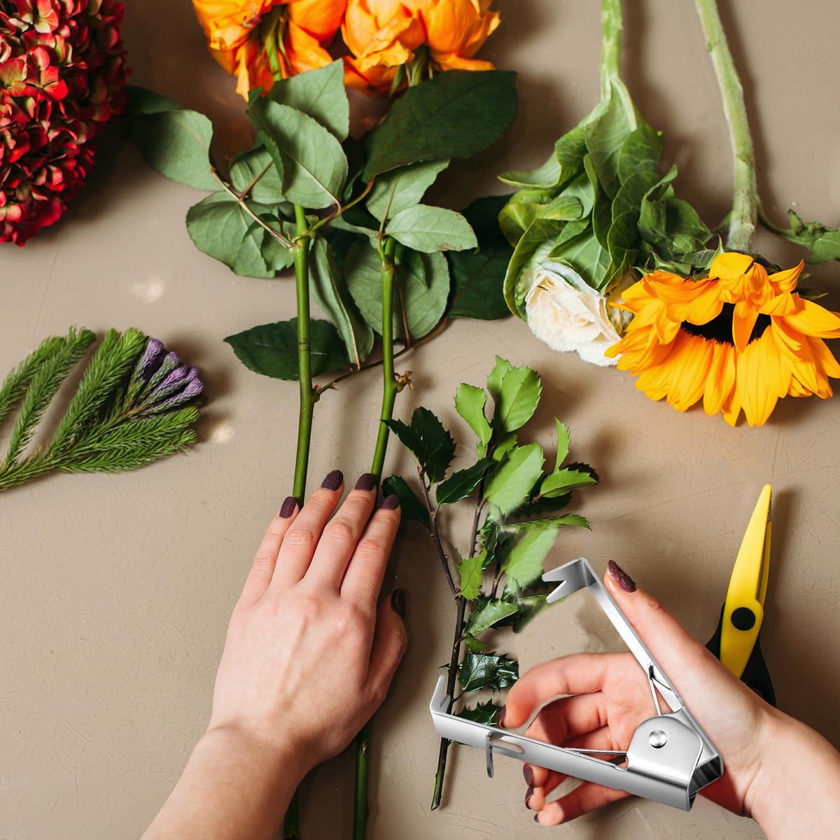 Gisafai thorn remover metal tool in silver offers durable grip for daily floristry.