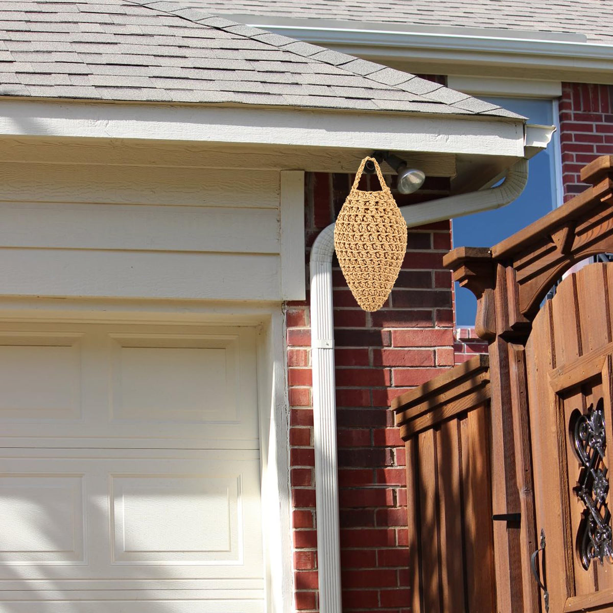 GJL 4-pack ready to hang for seasonal yard decor and potential nest prevention.