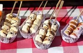 Gmark natural bamboo skewers support eco-conscious hosting with less waste.