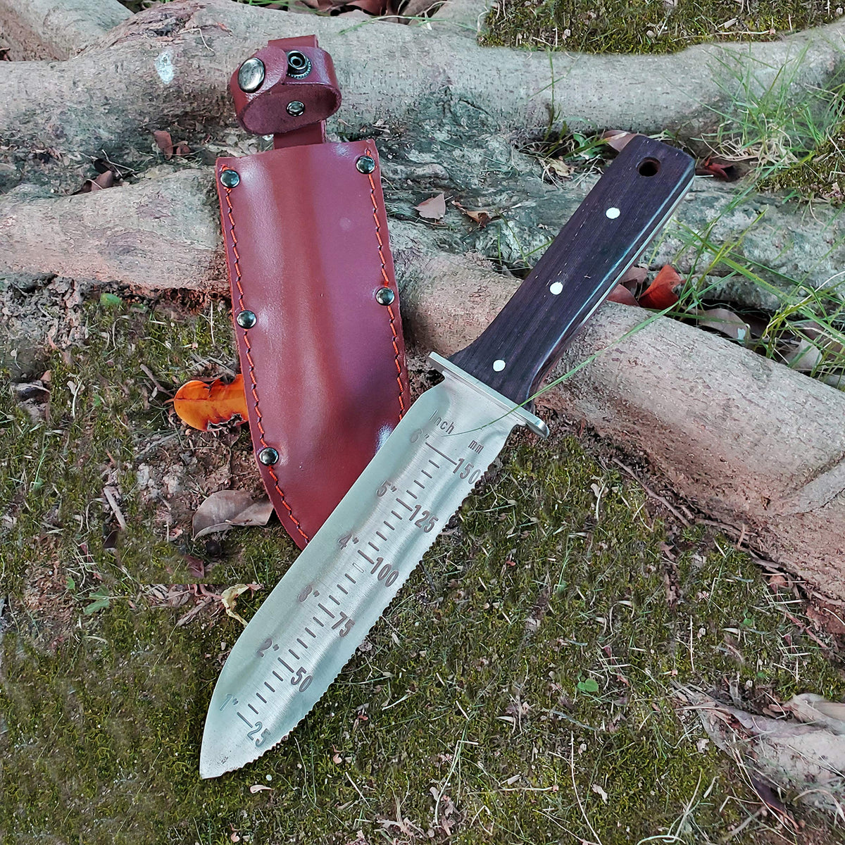 Gonicc Hori Hori knife sharpening stone included for edge maintenance
