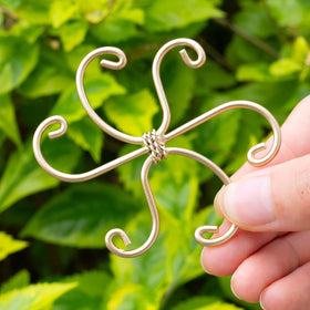 Matte finish adds a sleek look to plant hardware.