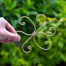 Goooxim Monstera plant clip set secures vines without damage during growth.