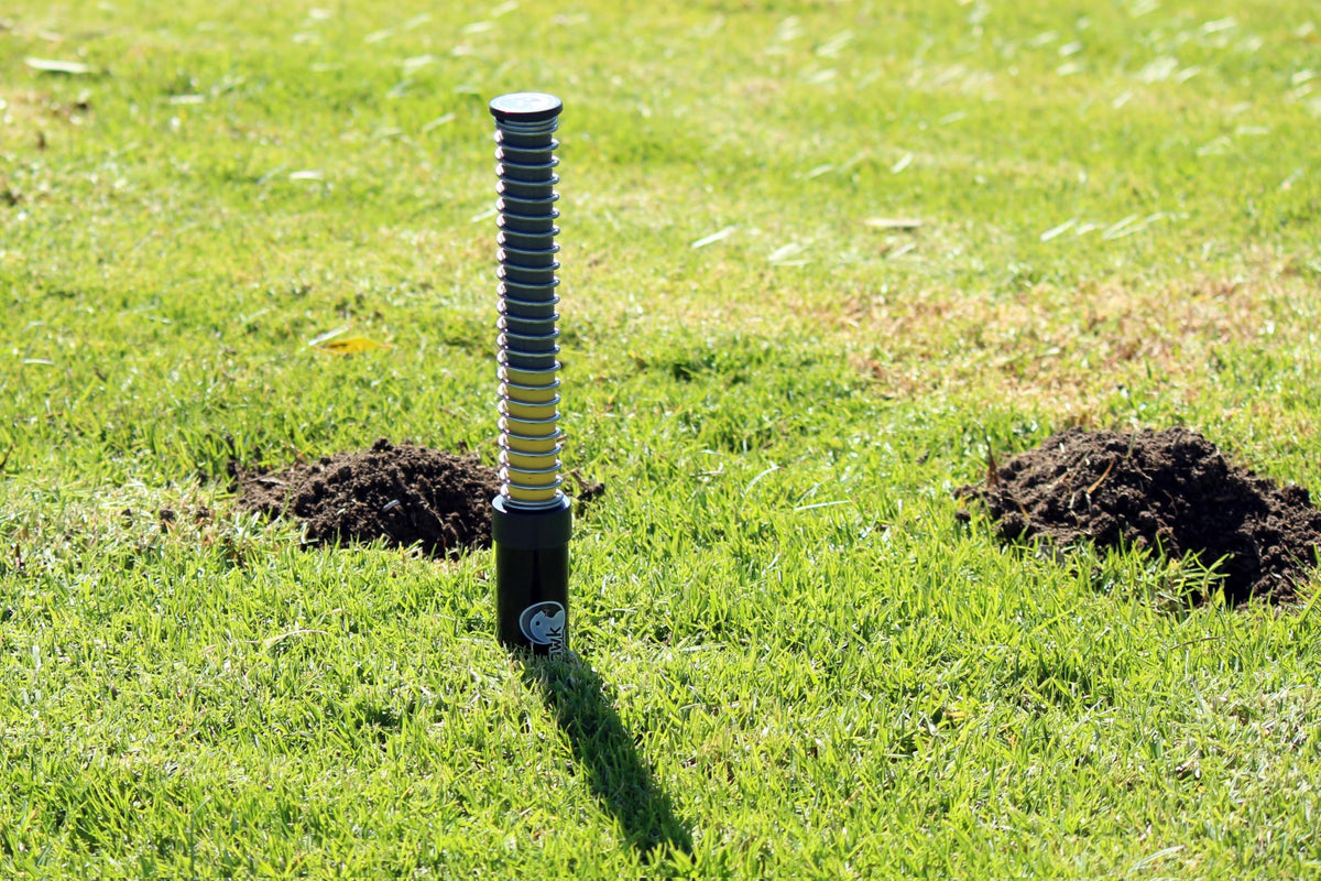 GopherHawk single trap dimensions show 20 by 1.5 inches for versatile yard placement