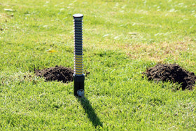 GopherHawk single trap dimensions show 20 by 1.5 inches for versatile yard placement