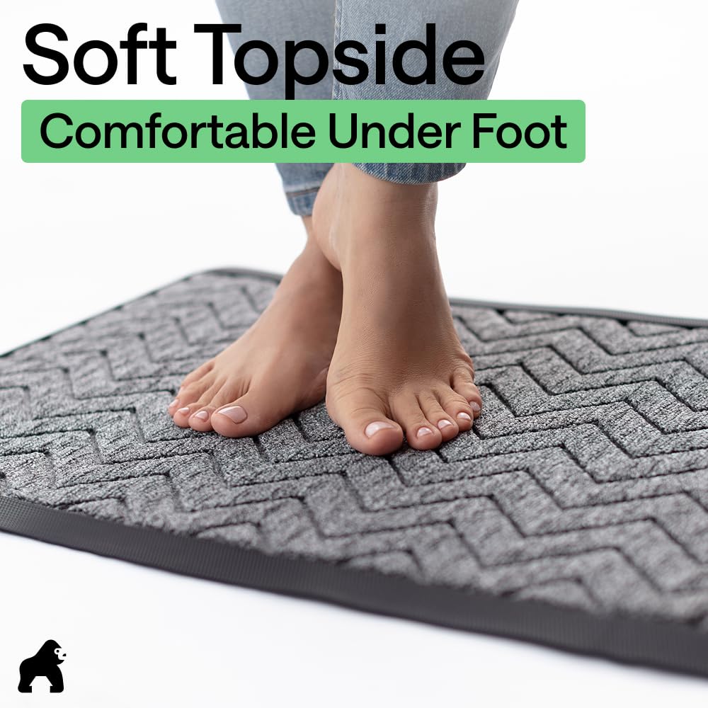 Gorilla Grip WeatherMAX doormat easy-clean surface close-up