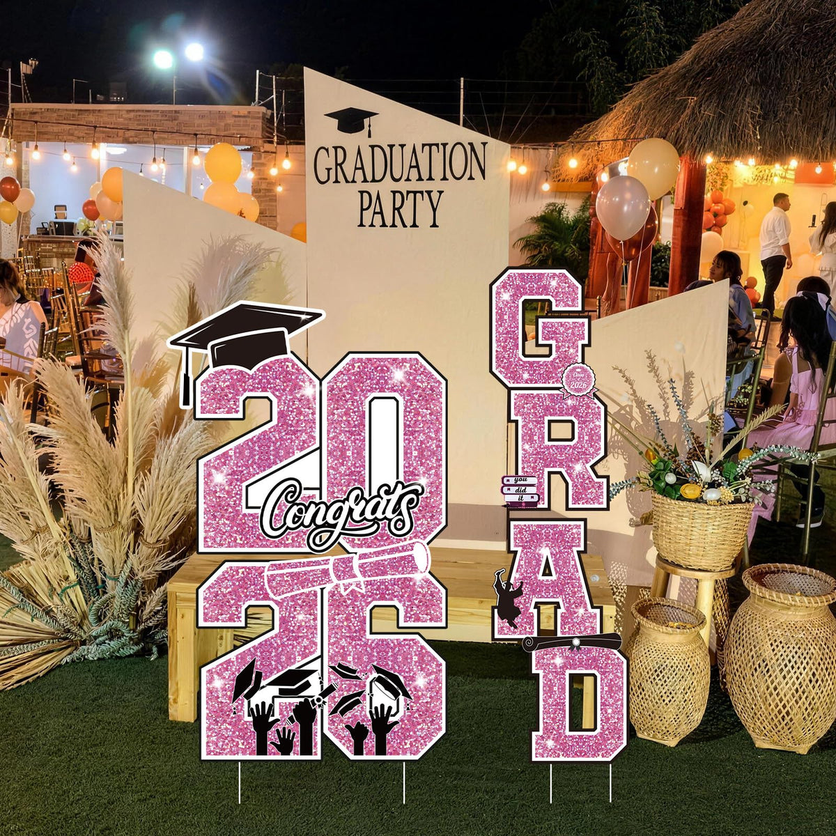 Govpy GRAD 2026 decorations suit indoor parties or school entrances.