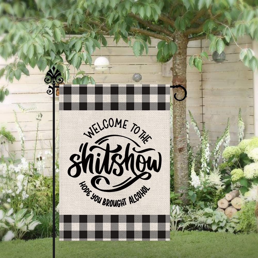 GPGHE outdoor flag for farmhouse style boosts curb appeal from the street.
