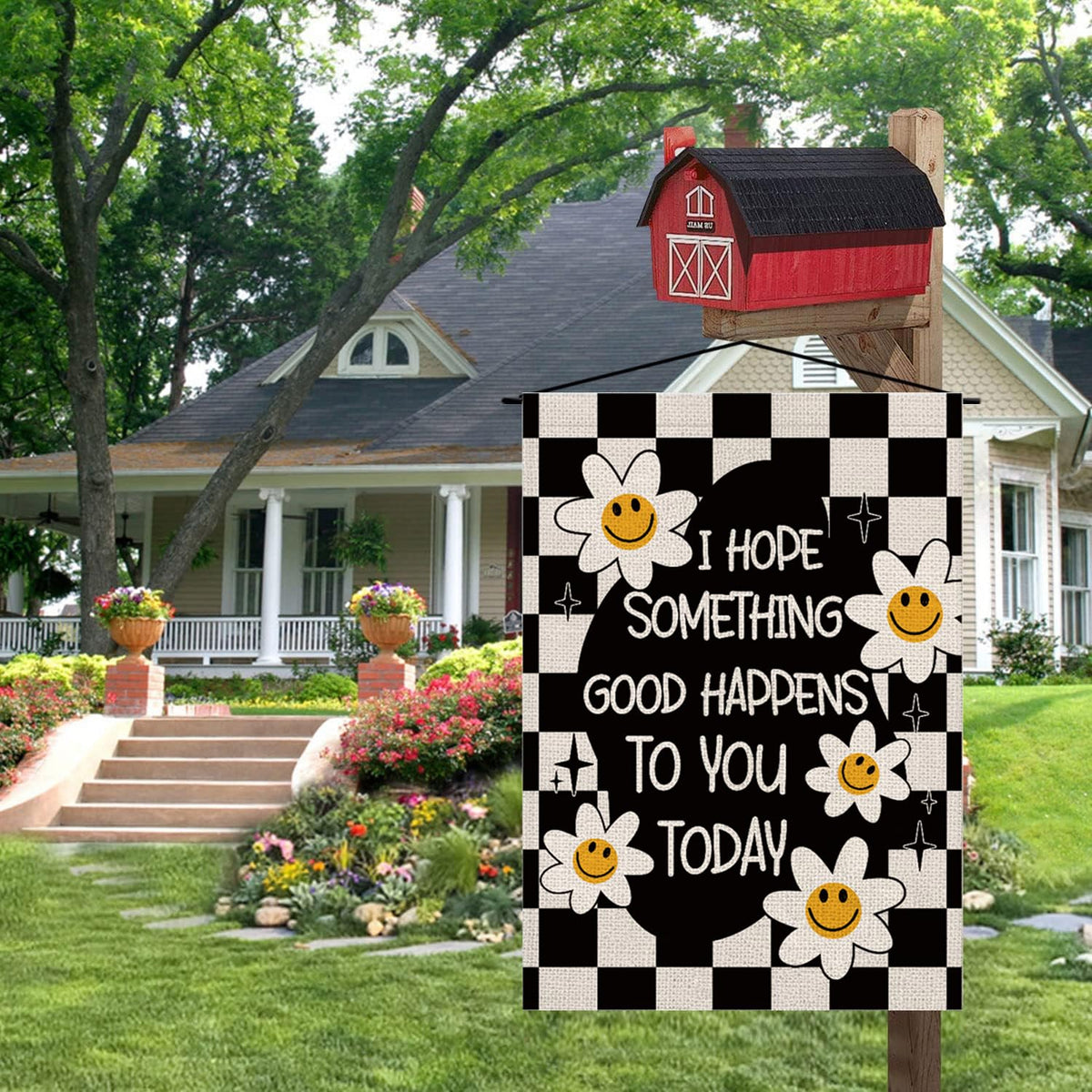 GPGHE daisy flag adds timeless decor and welcoming curb appeal.