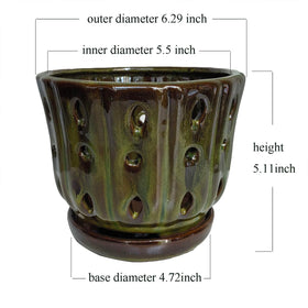 Grdthzey ceramic pot features bottom drainage hole for better water management