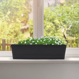 GREANER attached saucer helps keep surfaces dry and tidy.