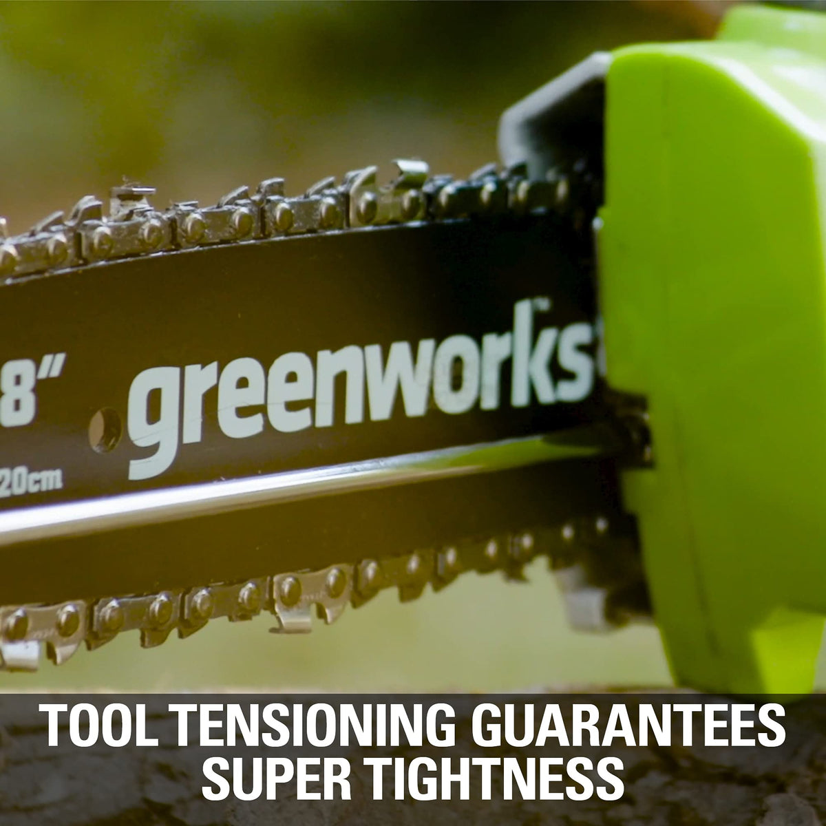 Pivoting head on Greenworks 40V hedge trimmer for angled trims