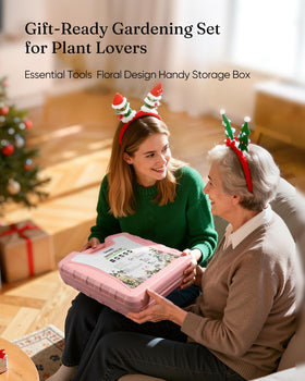 Work gloves accompany the set, suggesting ready-to-use gardening protection.