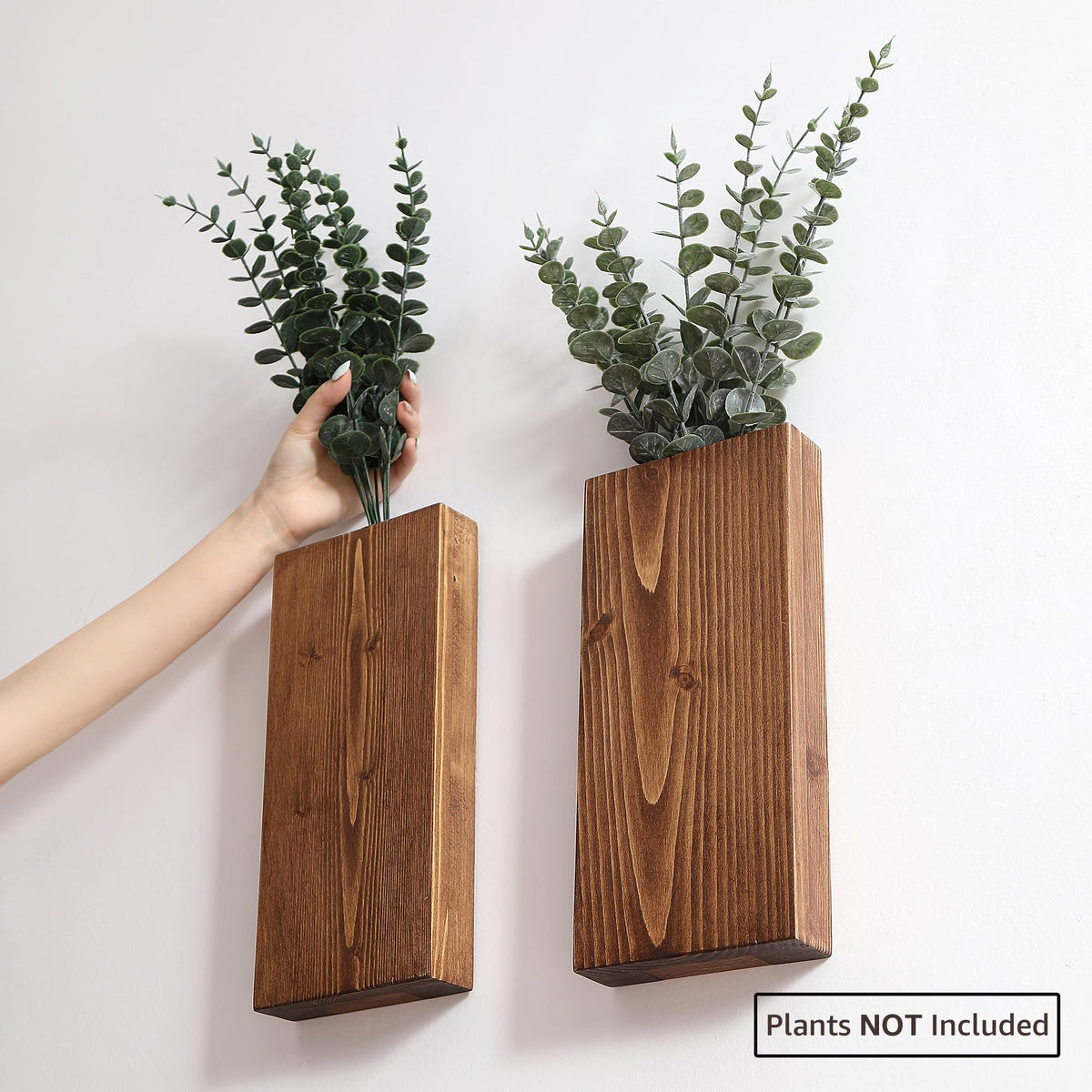 GRID FORTE handcrafted pine wood detail showing unique grain and rustic character