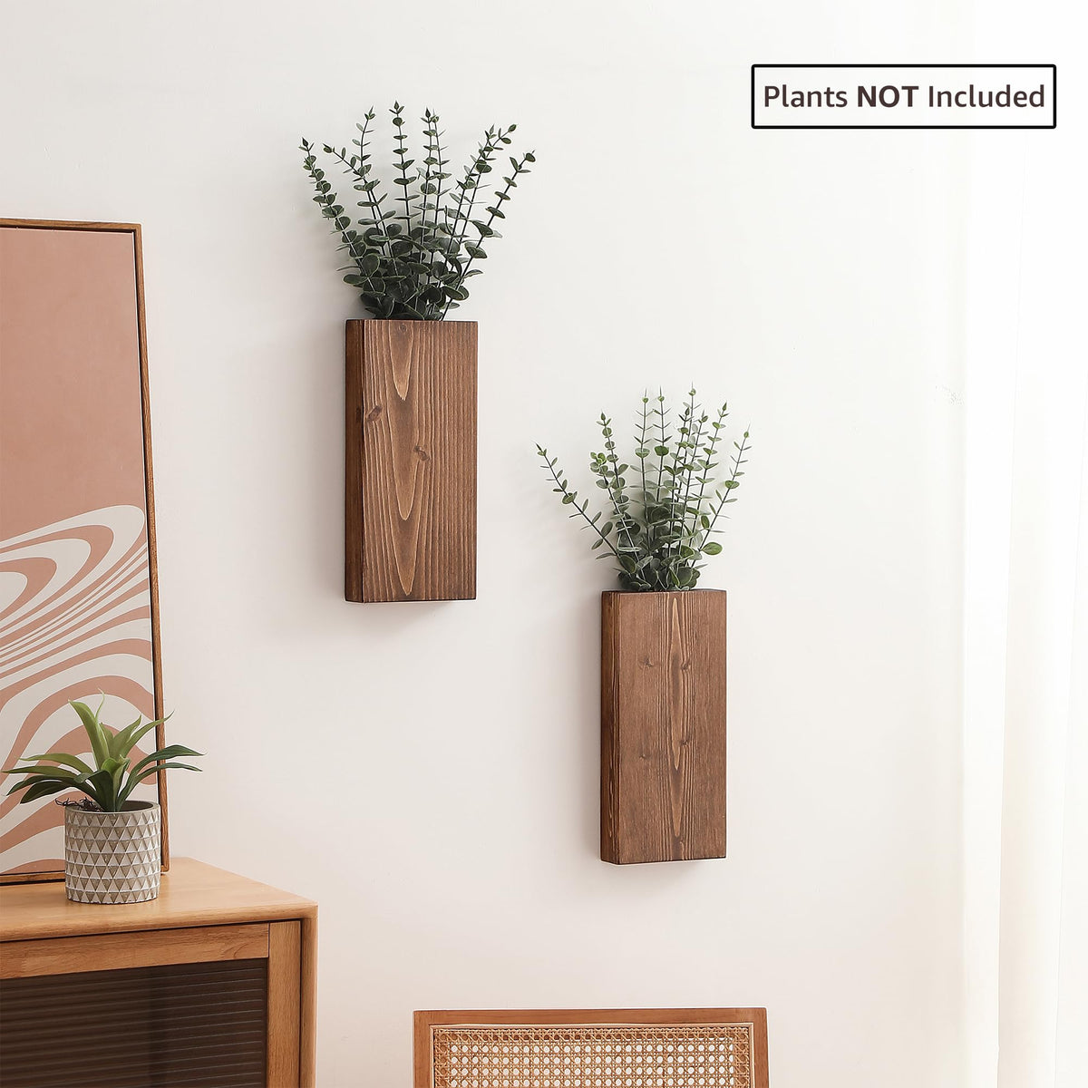 GRID FORTE wall pocket for greenery and dried flowers brings minimalist elegance to hallways