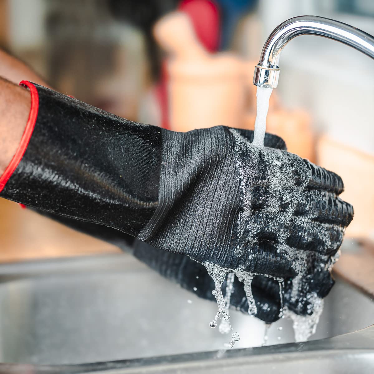 Grill Armor Gloves hanging loop enables quick drying and storage.