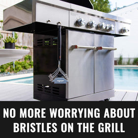 Grillaholics easy-clean design helps maintain a pristine cooking surface.